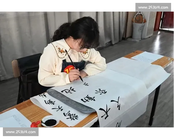 书法比赛现场激扬风采 笔墨之间尽显中华文化之韵