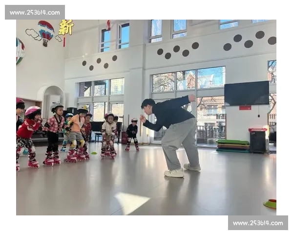 快乐轮滑小勇士：幼儿运动比赛精彩瞬间全记录